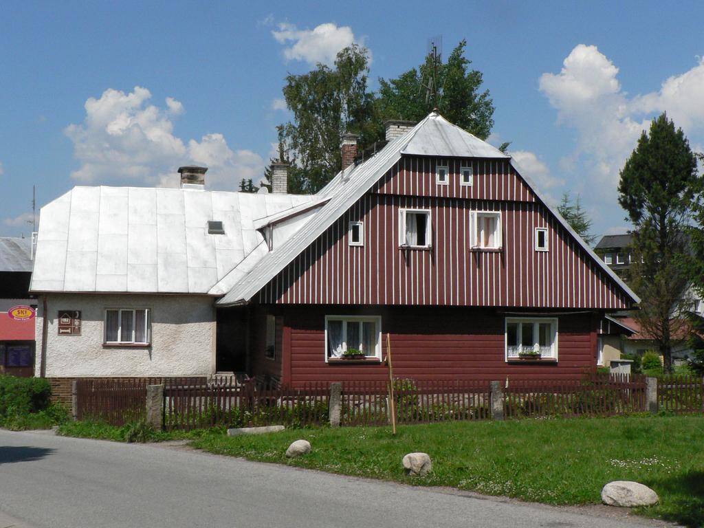 Penzion Pod Mustky Hotel Харачов Екстериор снимка